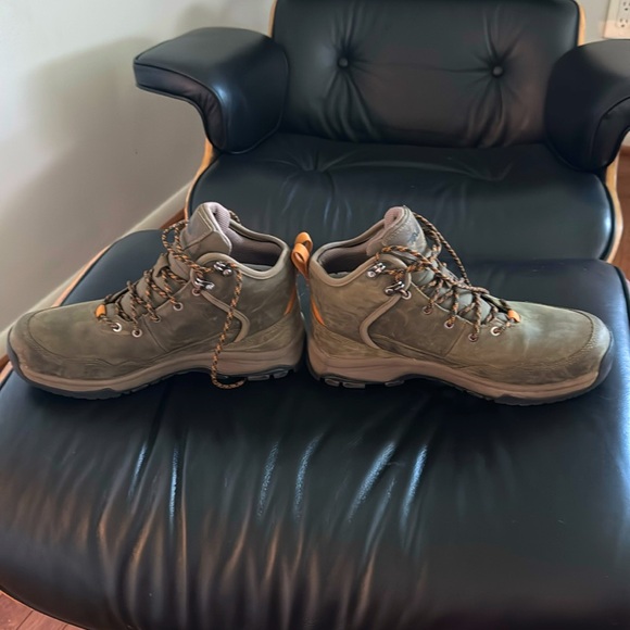 Men’s Teva Riva Mid Leather Water Proof Hiking Boots Size 8.5 - Picture 4 of 7